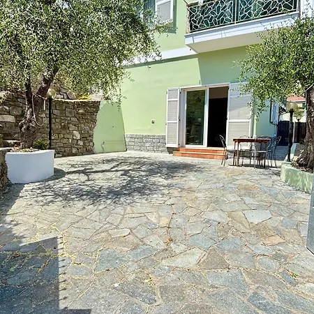 Leto's In - Parking & Garden Apartamento San Remo